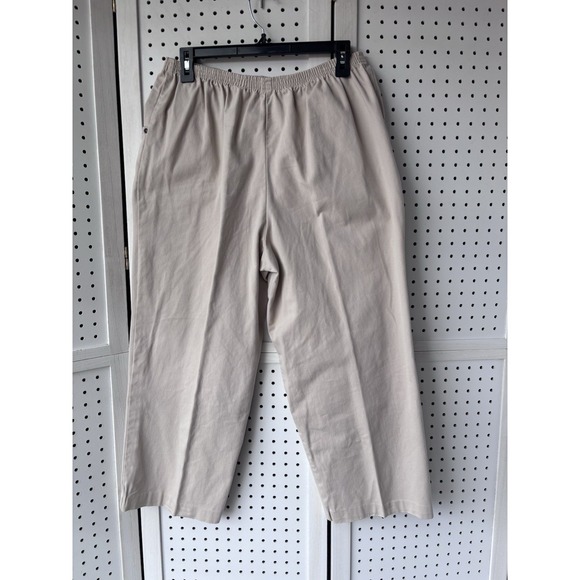 Blair Women's M Pull On Elastic Waist Crop Ankle Chino Pants Beige 100% Cotton - Picture 5 of 5